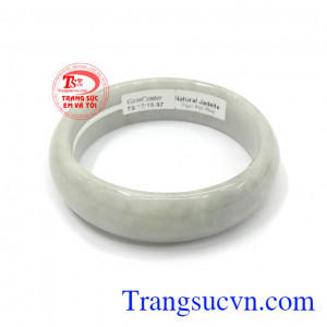 Vòng ngọc đẹp tinh tế ngọc cẩm thạch thiên nhiên sản phẩm đảm bảo chất lượng ngọc thiên nhiên có giấy kiểm định vòng ngọc kèm theo