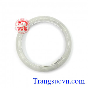 Vòng ngọc đẹp tinh tế rất được phái đẹp ưa chuộng, được sử dụng như lá bàu hộ mệnh cho bản thân