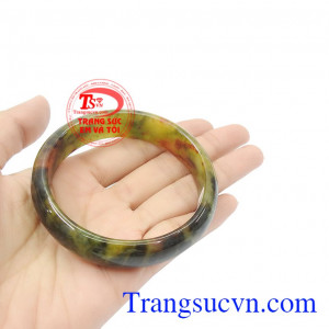 Vòng ngọc jadeit tứ quý