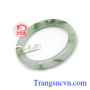 Vòng ngọc quyền lực phù hợp làm quà tặng cho người yêu thương những dịp ý nghĩa