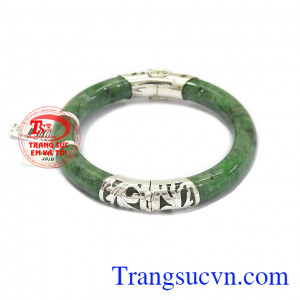 Vòng ngọc sơn thủy bọc bạc