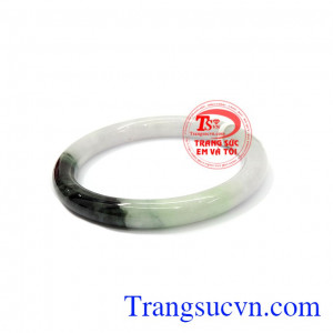 Vòng ngọc cẩm thạch là sản phẩm được rất nhiều người ưa chuộng, giao hàng nhanh trên toàn quốc