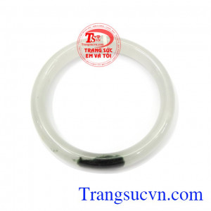 Ngọc cẩm thạch thiên nhiên mang đến sự bình an, may mắn và thịnh vượng