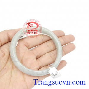 Vòng ngọc cẩm thạch