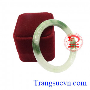 Vòng tay ngọc jadeite , giao hàng trên toàn quốc