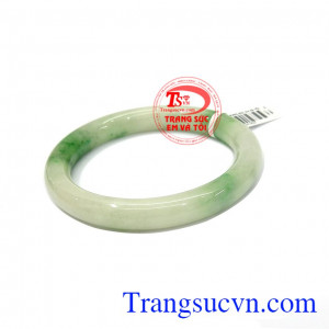 Vòng tay ngọc thời trang, giao hàng nhanh trên toàn quốc.