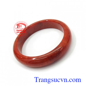 Vòng thạch cẩm ngọc đỏ là món quà tuyệt vời dành cho người yêu thương
