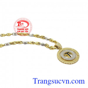 Mặt dây chuyền nam chữ T có thể đeo được 2 kiểu, sản phẩm thời trang mang đến phong cách lịch lãm dành cho phái mạnh