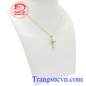 Bộ dây thánh giá vàng 10k là một sản phẩm vô cùng phù hợp để làm quà tặng hoặc cũng chính là tự thưởng cho bản thân sau những ngày học tập và làm việc căng thẳng