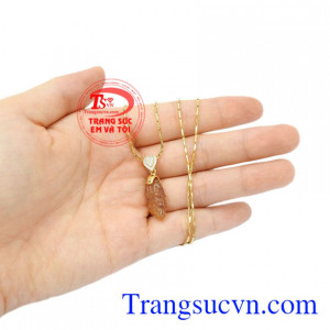 Bộ mặt dây lá thạch anh tóc giao hàng trên toàn quốc.