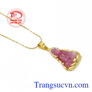 Bộ mặt dây quan âm ruby an lành đẹp.