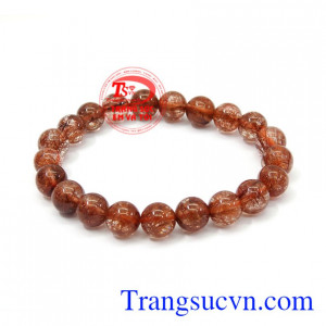 Chuỗi đeo tay thạch anh tóc đẹp là là món quà xinh xắn dành tặng cho người thân, bạn bè.
