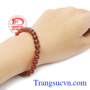 Theo phong thủy, sản phẩm thích hợp cho người mệnh hỏa và thổ,Chuỗi tay Garnet 6 ly
