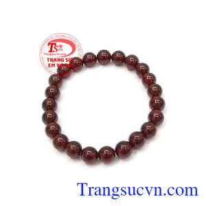 Chuỗi Garnet 8 ly phù hợp cho người sinh tháng một hoặc những người sinh tuổi tý,Chuỗi tay Garnet 8 ly