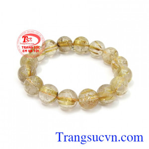 Chuỗi thạch anh tóc vàng 13 ly Khi gặp vấn đề cần giải quyết nếu người hay có tính do dự, chần chừ và không quyết đoán, hãy đeo thạch anh tóc vàng gần thái dương, thở gấp trong thời gian ngắn sẽ nhanh chóng đưa ra được quyết định chính xác