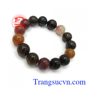 Chuỗi Turmaline 12 ly phù hợp nhiều phong cách thời trang và lứa tuổi khác nhau