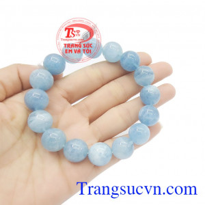 Đá Aquamarine thiên nhiên vòng tay là món quà ý nghĩa tặng cho người thương vào những dịp đặc biệt