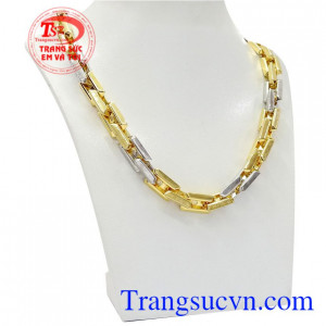 Dây chuyền vàng cá tính đẹp tạo nên sự cá tính, mạnh mẽ cho phái mạnh.