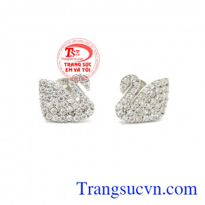 Hoa tai vàng thiên nga mang đến vẻ đẹp nữ tính cho phái đẹp,Hoa tai vàng thiên nga