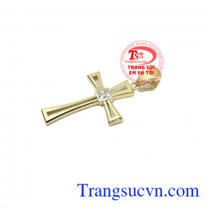 Mặt dây thánh giá vàng phù hợp nhiều loại dây chuyền khác nhau tôn lên sự tinh tế, mới mẻ và sang trọng