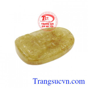 Phật này chính là thần hộ mệnh cho người tuổi dậu luôn gặp may mắn và phát tài. Mặt phật tuổi dậu thạch anh tóc vàng