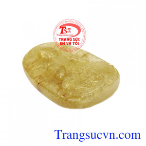 Mặt phật tuổi thìn-tỵ thạch anh tóc vàng được chạm khắc từ thạch anh tóc vàng thiên nhiên. 