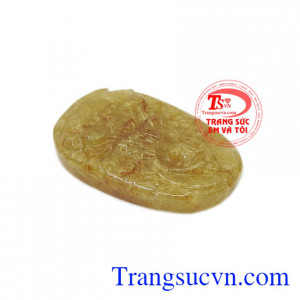 Sản phẩm thích hợp cho cả nam và nữ. Mặt phật tuổi tý thạch anh tóc vàng