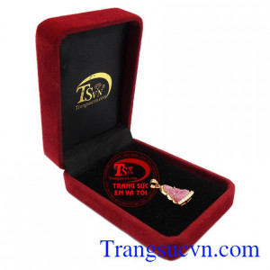 Mặt quan âm ruby an lành