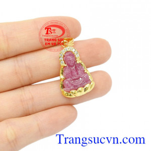 Mặt quan âm ruby đẹp chất lượng.