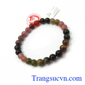 Món quà Vòng tay hộ mệnh có tác dụng mang lại may mắn, bình an và tài lộc
