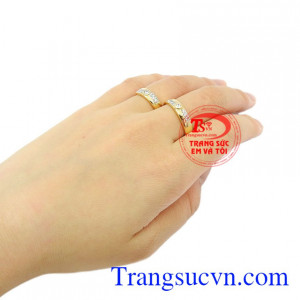 Nhẫn cưới hạnh phúc mãi mãi đẹp.