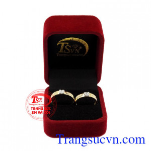 Nhẫn cưới vàng bên nhau trọn đời