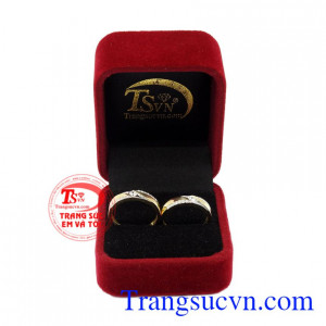 Nhẫn cưới vàng tình yêu lứa đôi