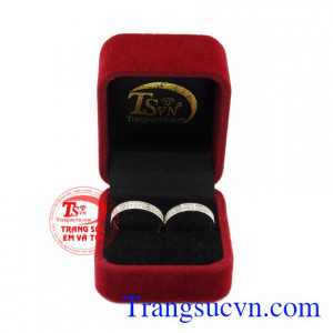 Nhẫn cưới vàng trắng lứa đôi