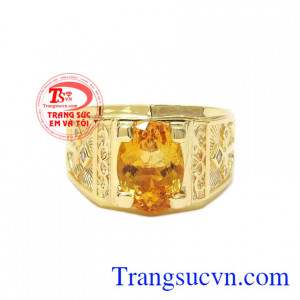 Nhẫn nam thạch anh vàng hoài bão được kết hợp giữa vàng tây 14k và thạch anh vàng thiên nhiên. 