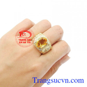 Sản phẩm bảo hành uy tín, giao hàng toàn quốc. Nhẫn nam thạch anh vàng vương quyền