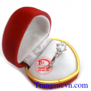 Nhẫn nữ thanh lịch