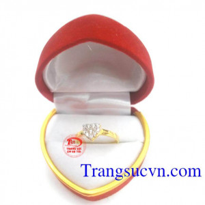 Nhẫn nữ trái tim