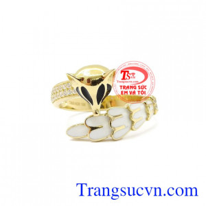 Nhẫn nữ vàng hồ ly mang lại nét cá tính, độc đáo cho phái đẹp.