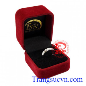 Nhẫn nữ vàng trắng chất lượng 