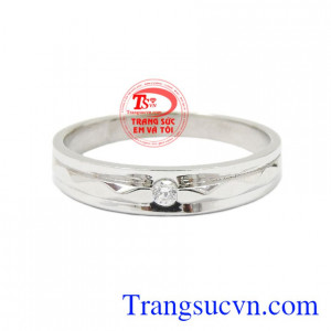 Nhẫn nữ vàng trắng chất lượng hiện đang được nhiều người ưu chuộng.