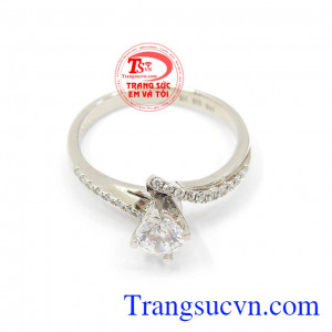 Nhẫn vàng trắng kiêu sa vàng 10k, bảo hành 6 tháng, giao hàng nhanh trên toàn quốc