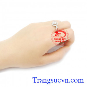 Nhẫn vàng trắng quý phái