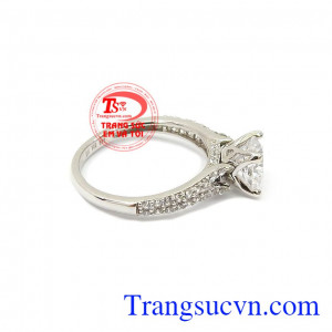 Nhẫn vàng trắng thời trang
