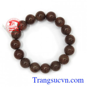Thạch anh tóc cho mệnh Thổ thời trang sang trọng