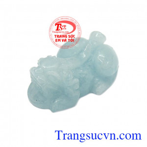 Vì nguồn năng lượng lớn của đá aquamarine đem lại cho những người đang yêu nhau, giúp giữ lửa hoàn hảo