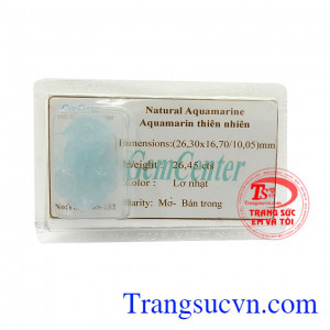 Viên aquamarine tỳ hưu tình yêu có màu da trời trong suốt khi trời đẹp và người chủ có tâm trạng yên bình, thanh thản