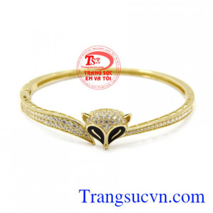 Vòng tay vàng hồ ly Korea vàng 10k chất lượng, xinh xắn phù hợp cho những cô nàng thích sự đáng yêu.