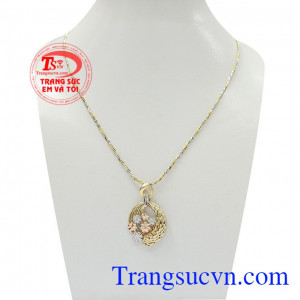 Bộ dây vàng nữ đẹp 18k là sản phẩm đẹp mang đến vẻ đẹp sang trọng, thanh lịch, dịu dàng cho phái đẹp,Bộ dây vàng nữ đẹp 18k