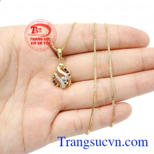 Trang sức Em và Tôi chuyên cung cấp các sản phẩm đảm bảo chất lượng, bảo hành 12 tháng, giao hàng toàn quốc,Bộ dây vàng nữ dịu dàng